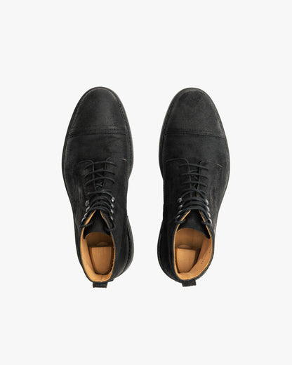 Abisko – Black Waxed Suede