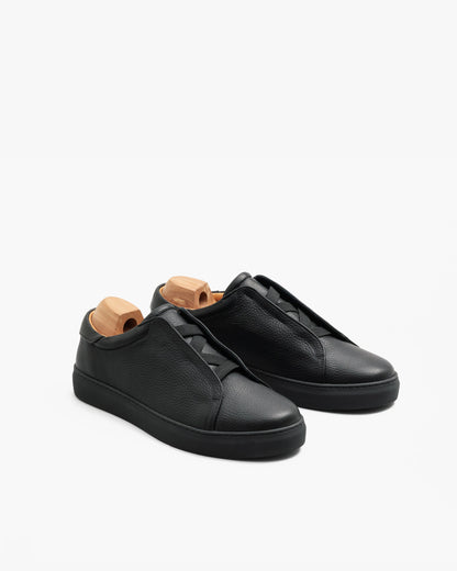 Alnö Monochrome II – Black Natural Grain