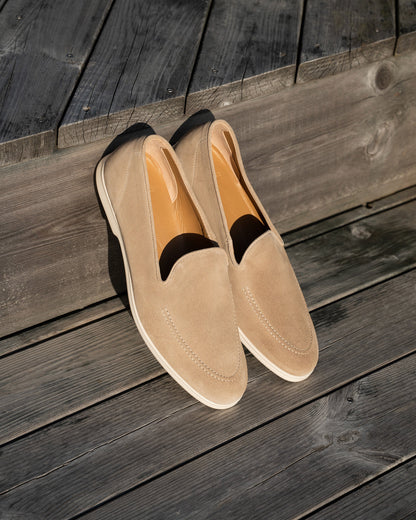 Brännö II – Sand Suede