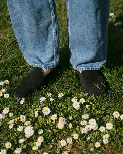 Brännö II – Black Suede