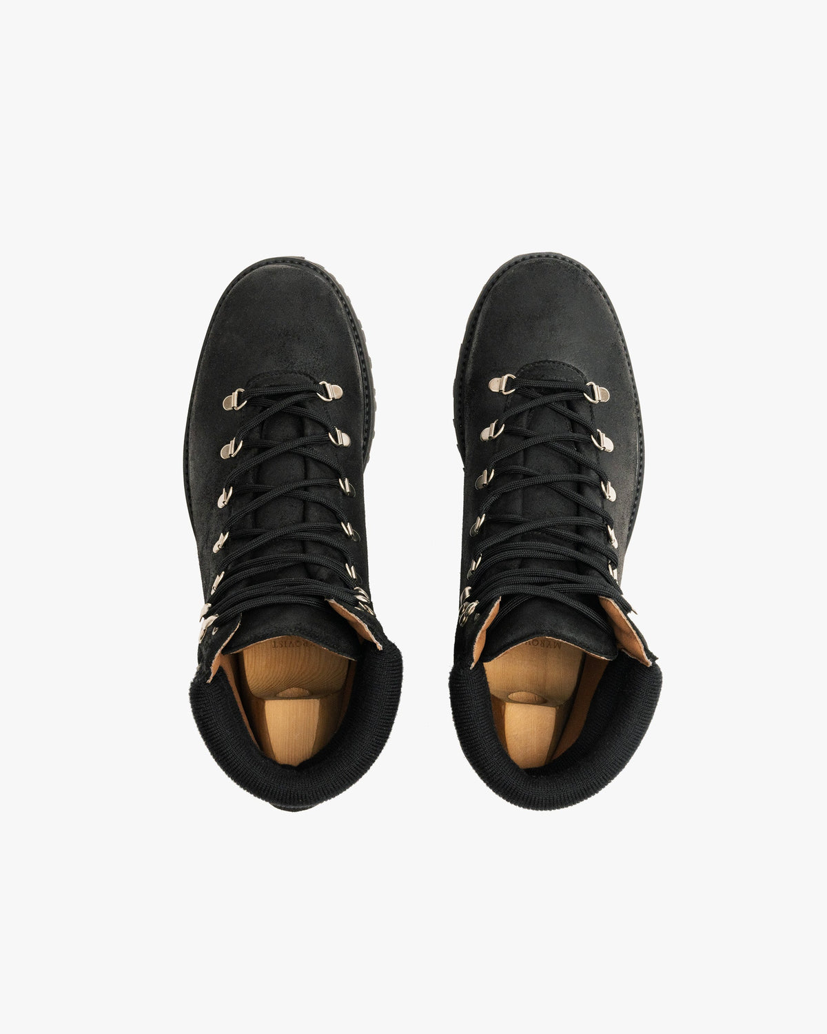 Duved – Black Waxed Suede
