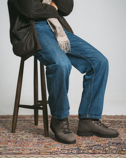 Duved – Taupe Waxed Suede