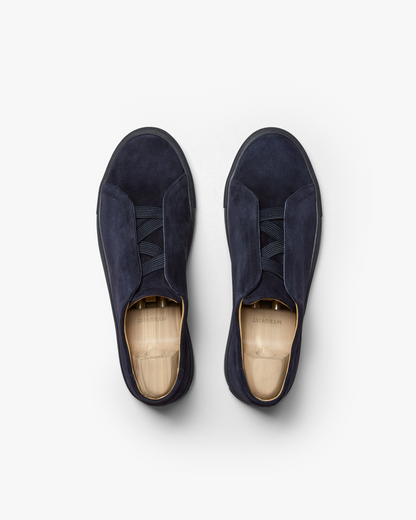 Alnö (2025) – Midnight Blue Suede