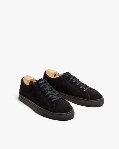 Oaxen Monochrome (2025) – Black Suede