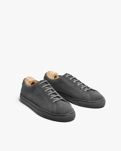 Oaxen Monochrome (2025) – Dark Grey Suede