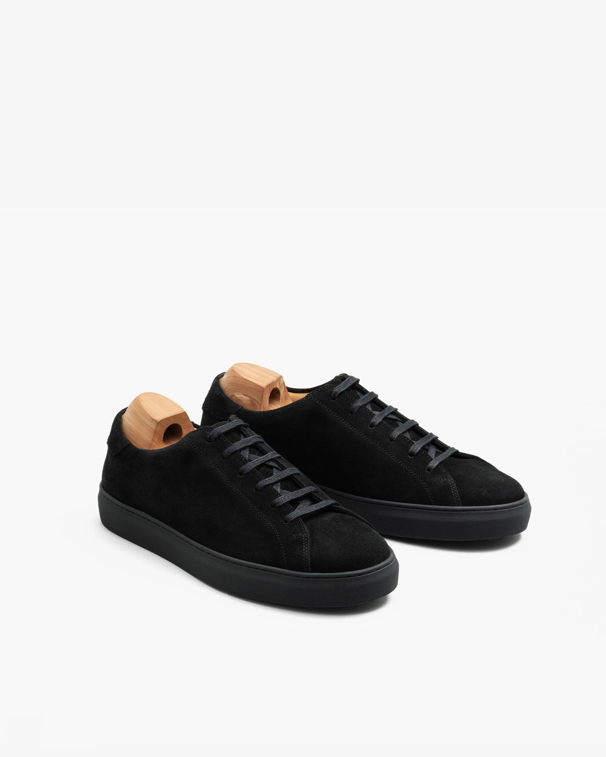 Oaxen Monochrome – Black Suede