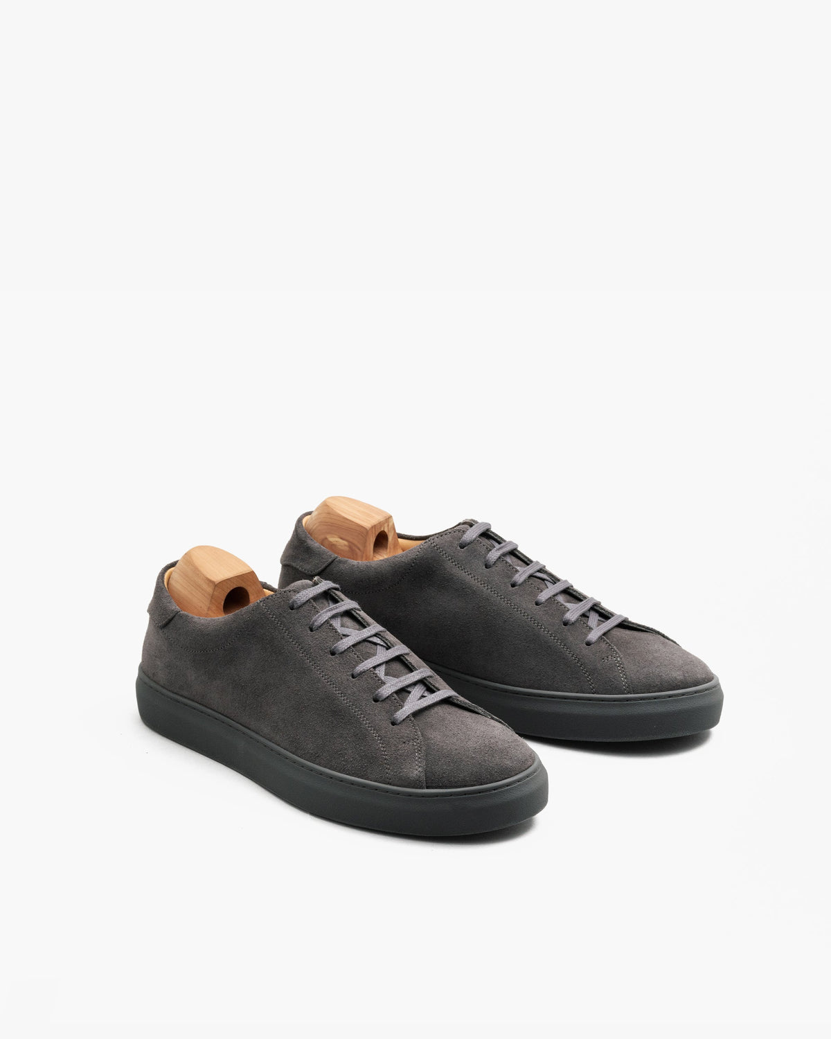 Oaxen Monochrome – Dark Grey Suede
