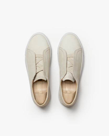 Alnö (2025) – Beige Nubuck
