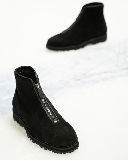 Funäs – Black Suede